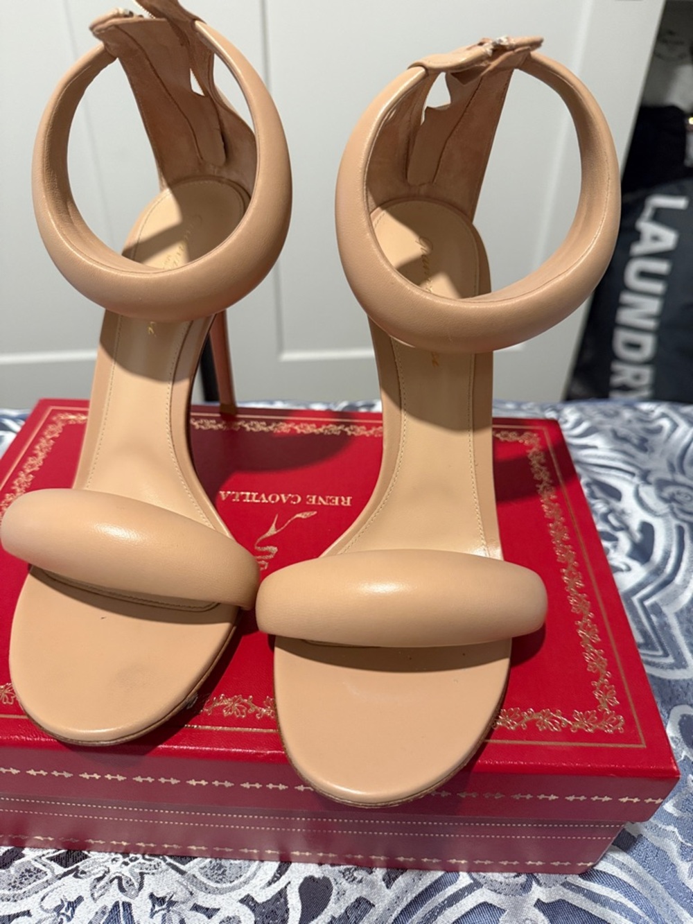 Gianvito Rossi Bijoux Women's Nude Ankle-Strap Sandals worn once no box 40.